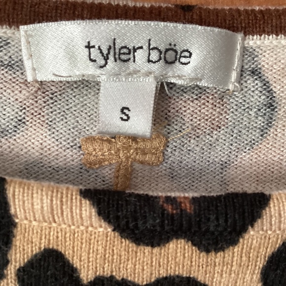 Tyler Boe leopard print soft soft sweater - Picture 4 of 7